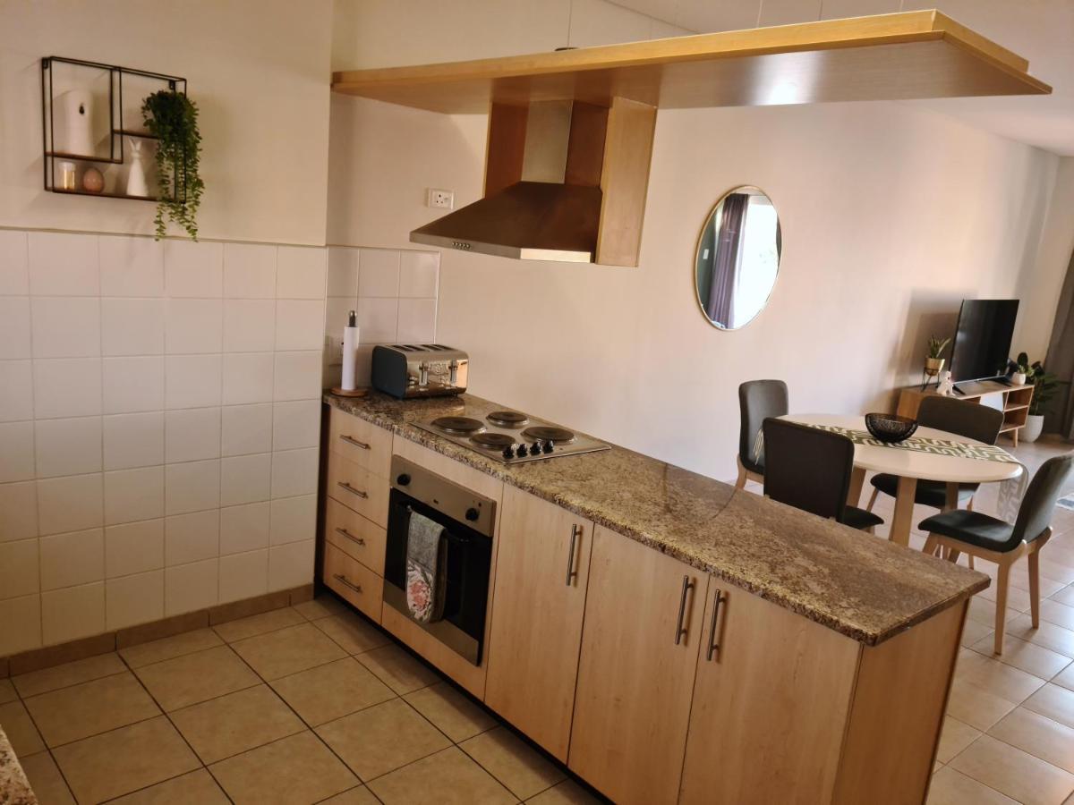 Weavers Nest 34 Windhoek Esterno foto